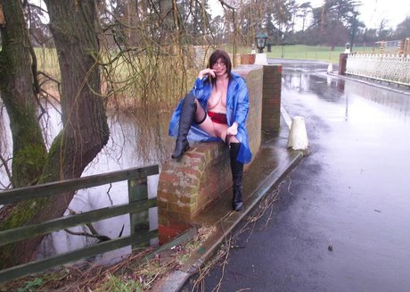 Fotos de mulheres peladas com o pênis entrando-11