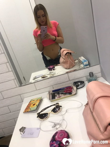 Mulher mostrando a bunda porno foto-9