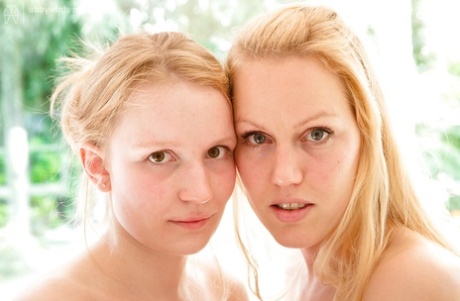 Mulheres safadas foto de buceta tirada em casa no banho-16