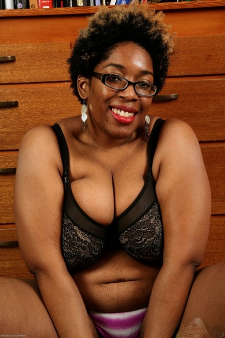 Fotos sexs mulheres negras africanas sem roupa peladas-6