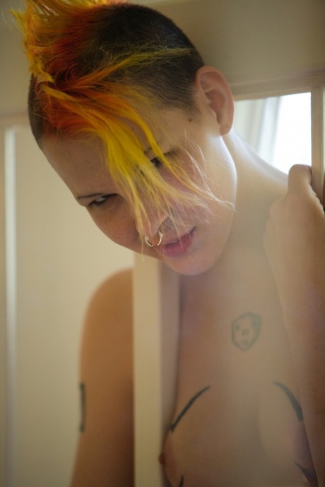 Fotos de mulher gostosa de quatro pelada mostrndo a buceta-8